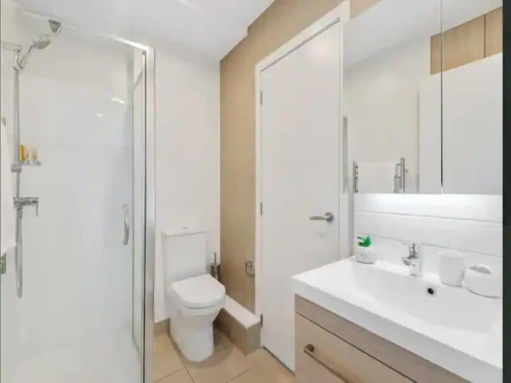 Just Opposite To Sky Tower , 2 Bed 2 Bath In Cbd Apartment Auckland Exterior foto